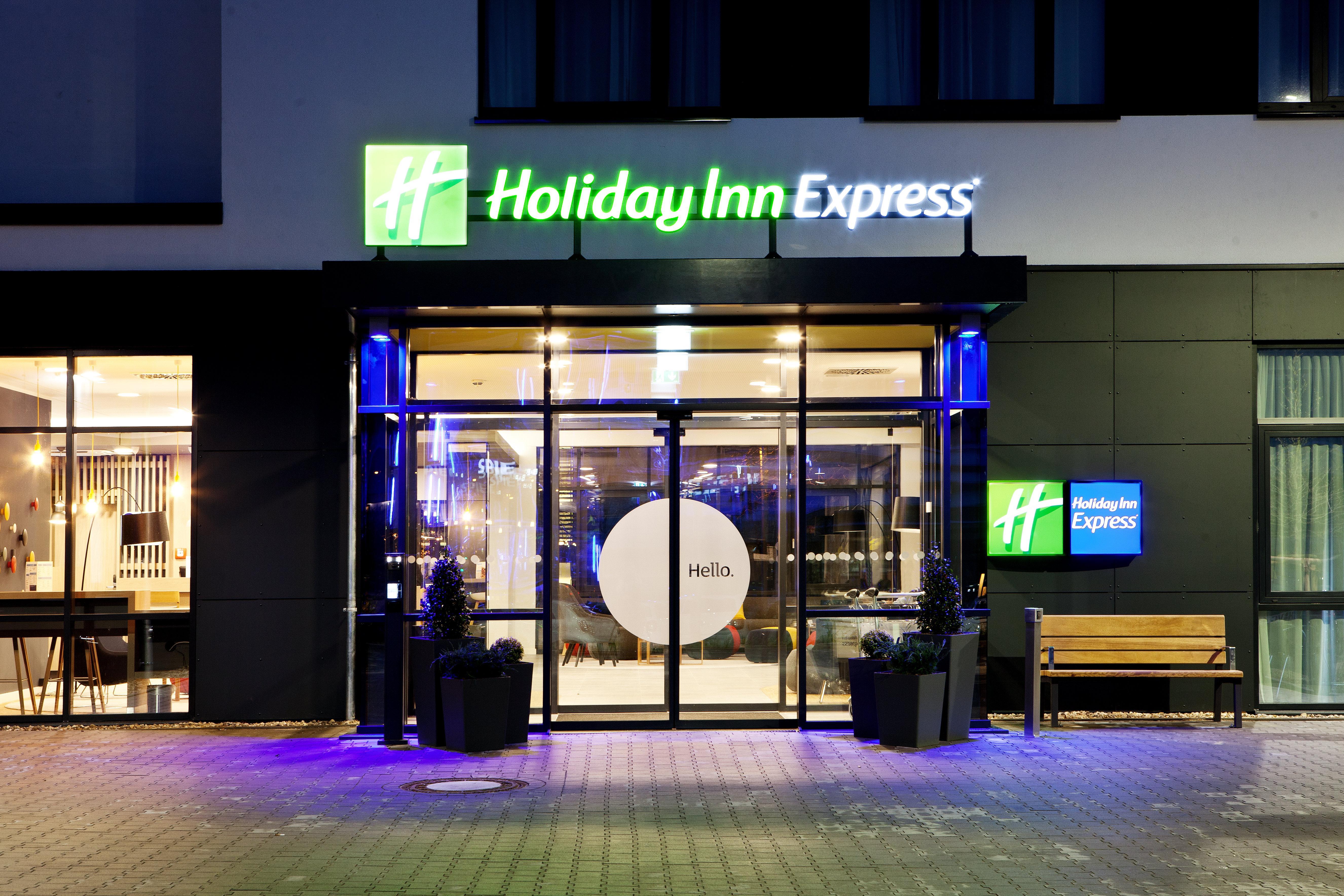 Holiday Inn Express - Sindelfingen By Ihg Εξωτερικό φωτογραφία