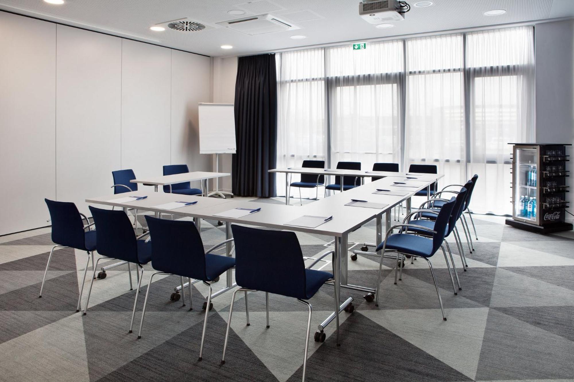 Holiday Inn Express - Sindelfingen By Ihg Εξωτερικό φωτογραφία